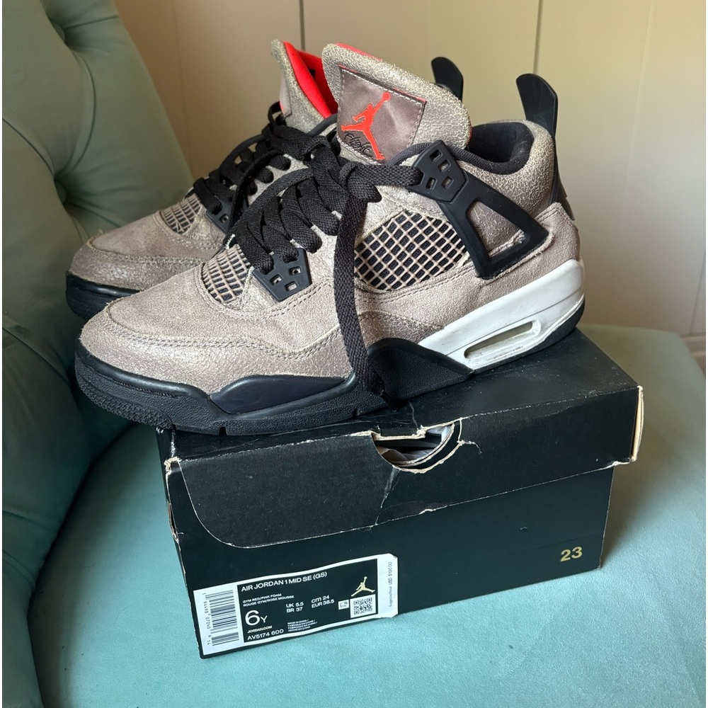 Jordan 4 ‘Taupe Haze’